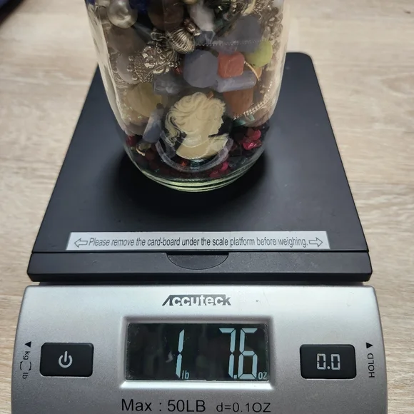 Jewelry Jar Vintage Cameo and Bead Collection in Glass Jar - Picture 4 of 4